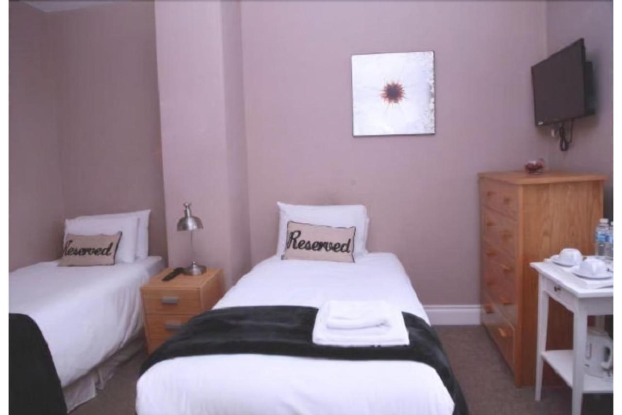 Hampton Court Hotel East Molesey Luaran gambar