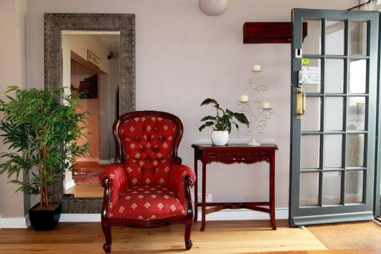 Hampton Court Hotel East Molesey Luaran gambar